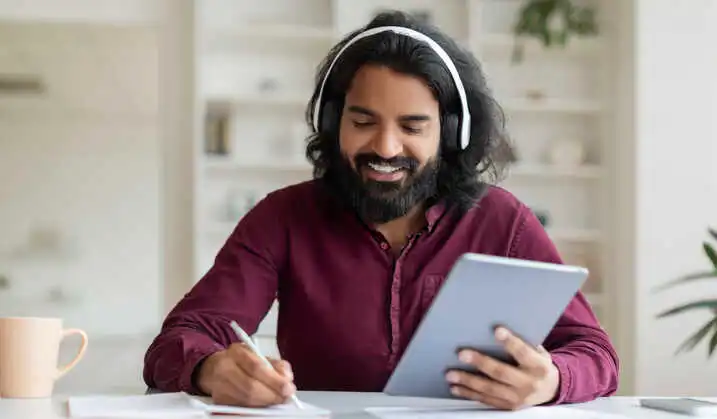 Self-learning and Expert Guidance for Creating a Profitable Stock Portfolio Self-learning and Expert Guidance for Creating a Profitable Stock Portfolio